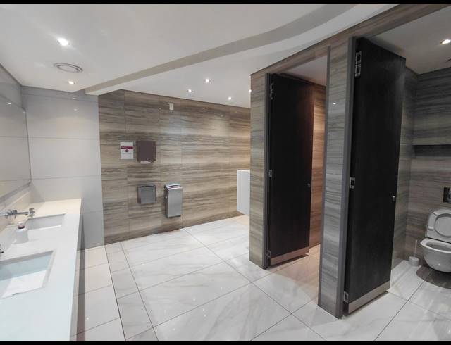 269M² OFFICE TO LET IN WATERFALL